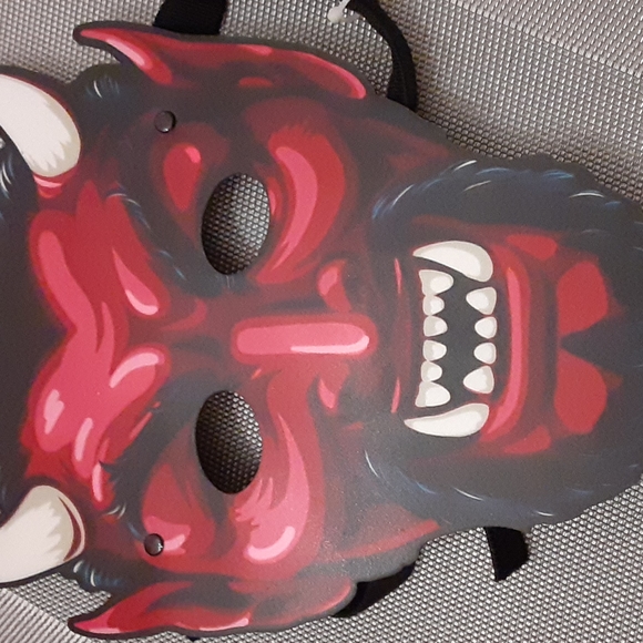 BEATSYNC Sound Responsive Lighted Devil Mask - Picture 6 of 6